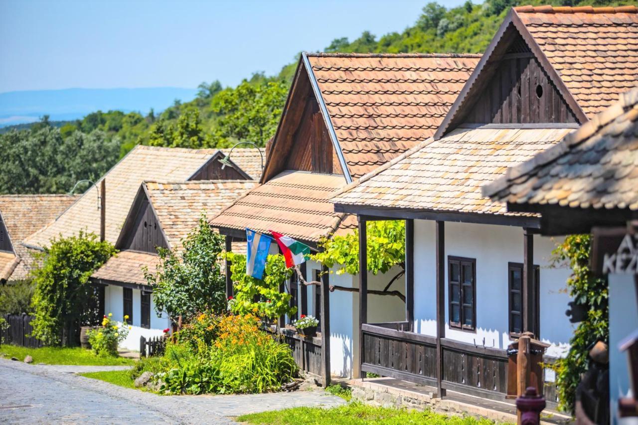 Lankas Vendeghaz - Holloko Villa Dış mekan fotoğraf