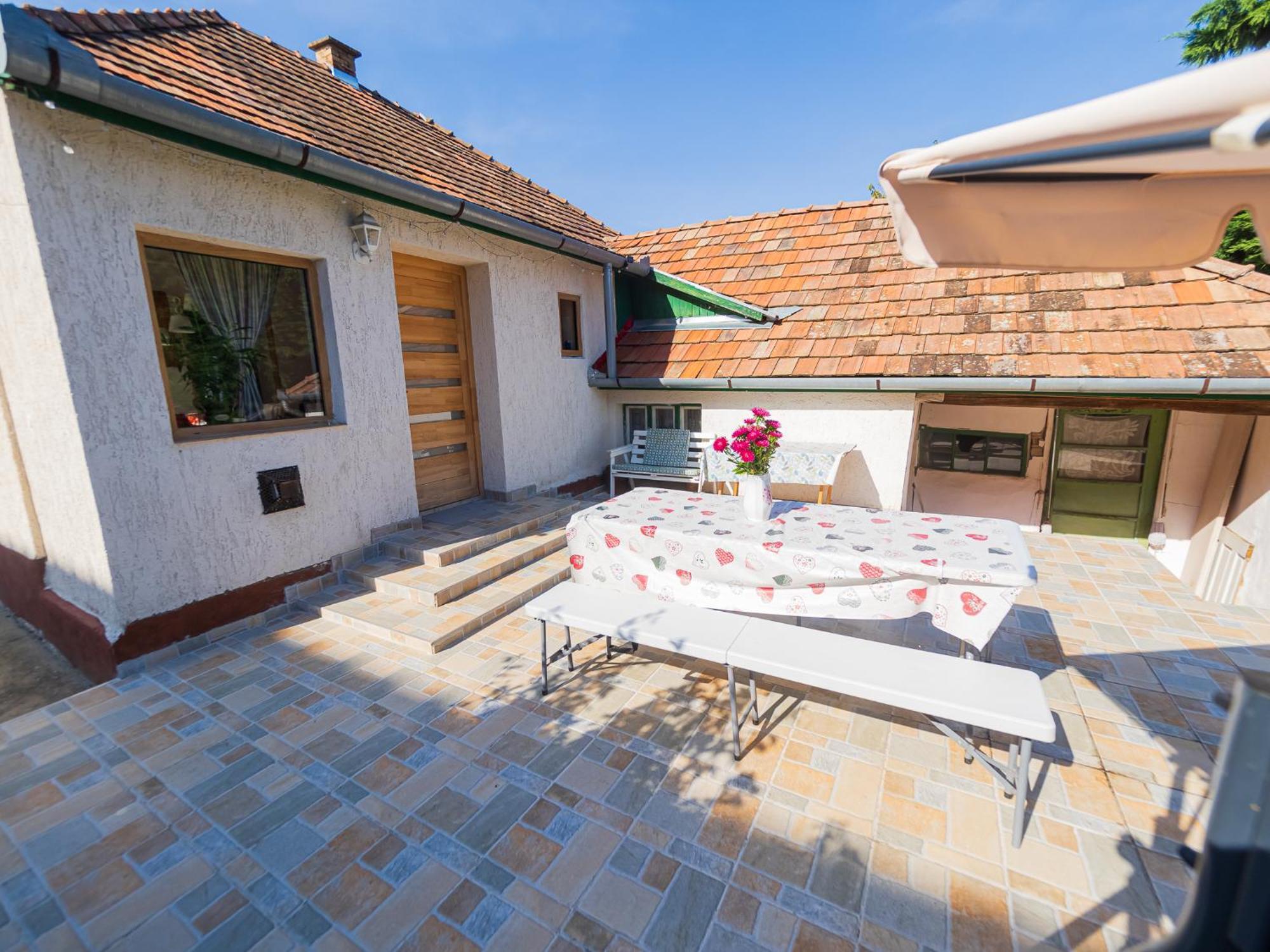Lankas Vendeghaz - Holloko Villa Dış mekan fotoğraf